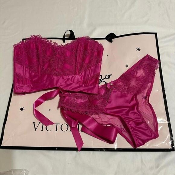 Victoria Secret corset and panty set - Picture 1 of 7